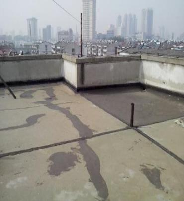 保定市漏水维修 楼顶漏水是什么原因，楼顶漏水维修方法是什么?